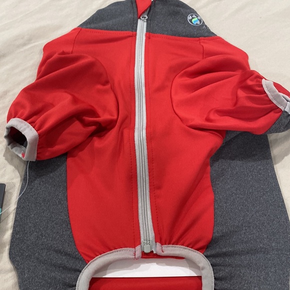 Pet life Dog/Cat full body Performance Suit. Size Medium - Picture 8 of 11